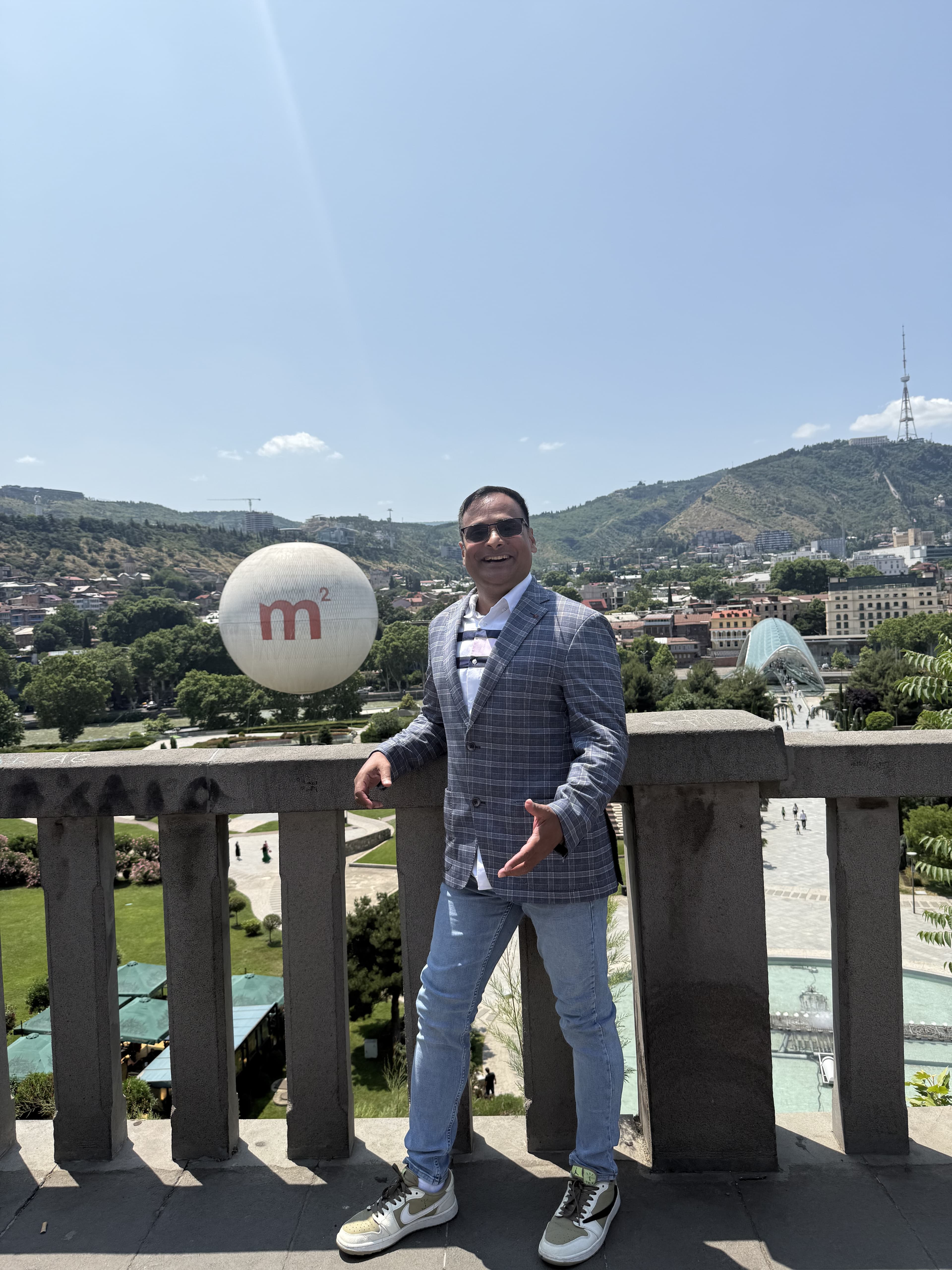 Professional Profile Image 935